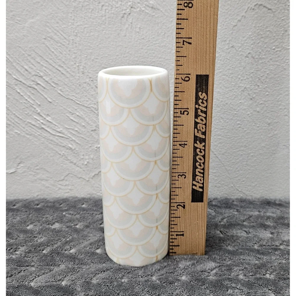 Blush Pink Tube‎ Vase Excellent Condition No Cracks Or Crazing Coton Colors